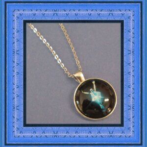 Silver Tone Michael Jackson Theme Necklace Unisex